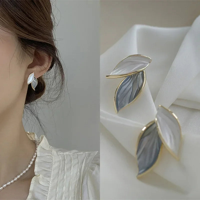 LATS New Korean Arrival Metal Trendy Fresh Lovely Sweet Grey Leaf Stud Earrings for Women 2024 Fashion Jewelry Gifts